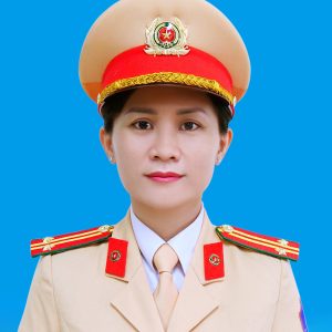 Đồng chí Trung tá Tạ Thị Hạnh Lê
