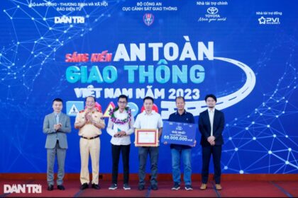 Trao giải cuộc thi Sáng kiến an toàn giao thông Việt Nam năm 2023