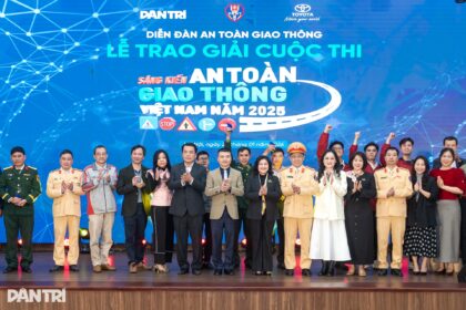Toàn cảnh lễ trao giải cuộc thi Sáng kiến An toàn giao thông Việt Nam 2025